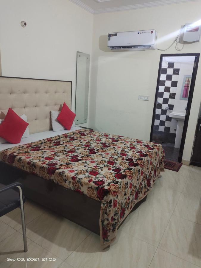 Hotel Kb Square Near Chandigarh Railway Station Eksteriør bilde