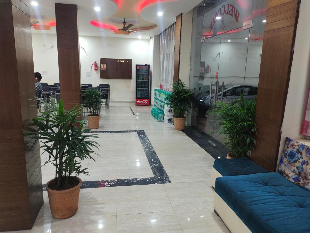 Hotel Kb Square Near Chandigarh Railway Station Eksteriør bilde
