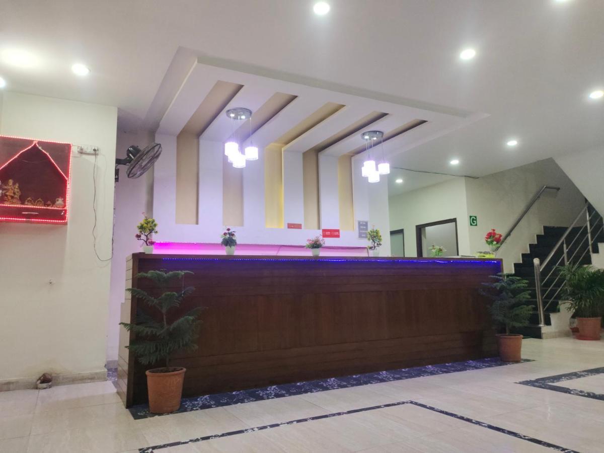 Hotel Kb Square Near Chandigarh Railway Station Eksteriør bilde