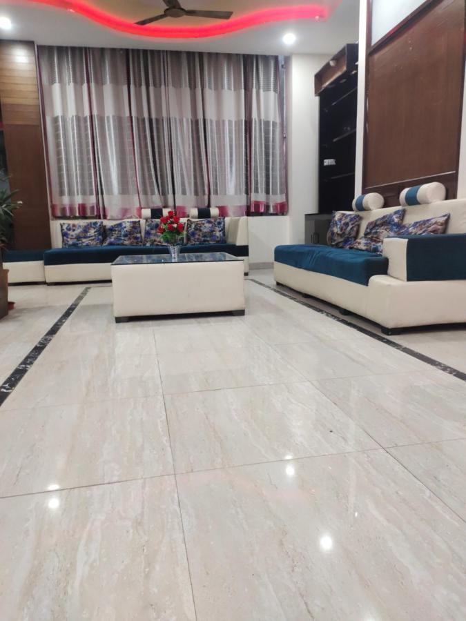 Hotel Kb Square Near Chandigarh Railway Station Eksteriør bilde