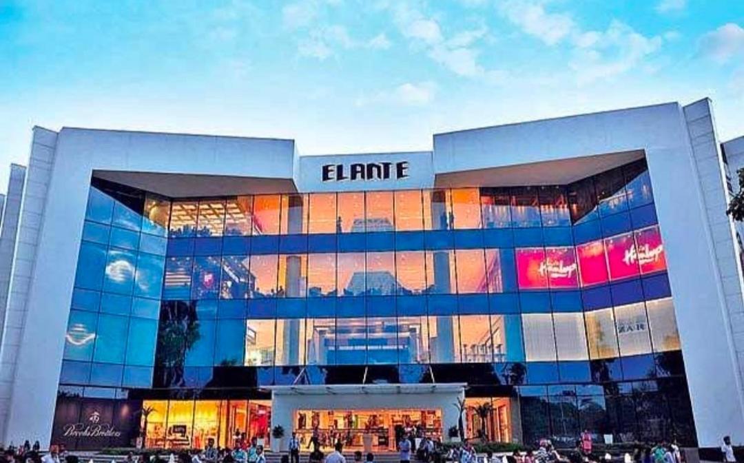 Hotel Kb Square Near Chandigarh Railway Station Eksteriør bilde