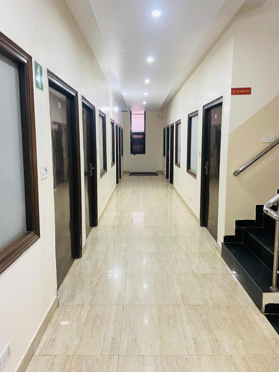 Hotel Kb Square Near Chandigarh Railway Station Eksteriør bilde